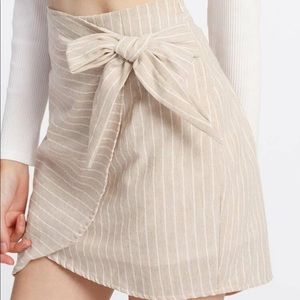 Side Tie Knot Skirt (Tan)